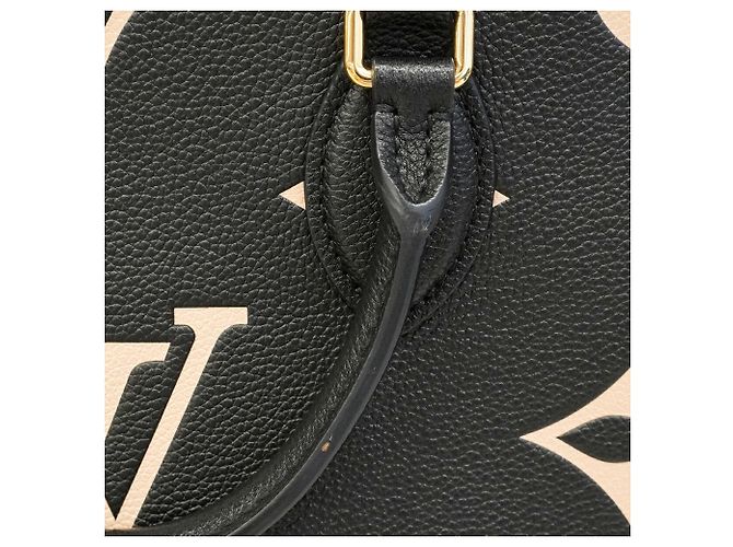 Borsa Louis Vuitton Monogram Empreinte Bicolor OnTheGo PM Nero Beige - vista 7