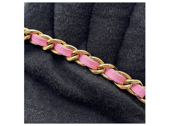 Borsa a tracolla con catena Chanel in vitello granulato rosa - vista 9