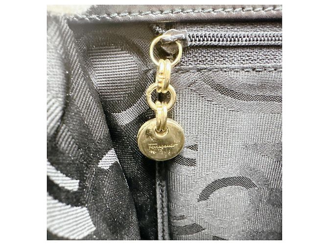 Borsa compatta Salvatore Ferragamo Nero - vista 18