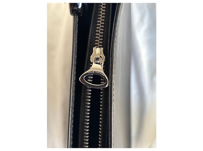 Borsa Louis Vuitton Gémeaux GM in pelle Epi Nero - vista 19