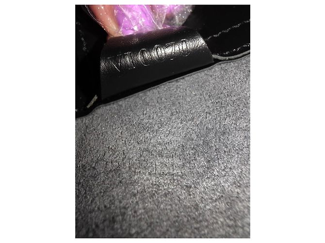 Borsa Louis Vuitton Gémeaux GM in pelle Epi Nero - vista 9