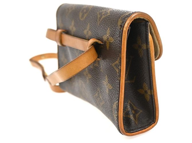 Louis Vuitton Florentine Waist Monogram Canvas medium Marrone - vista 4