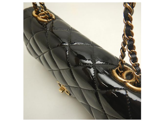 Timeless Borsa a tracolla Chanel Matelassé Nero - vista 9