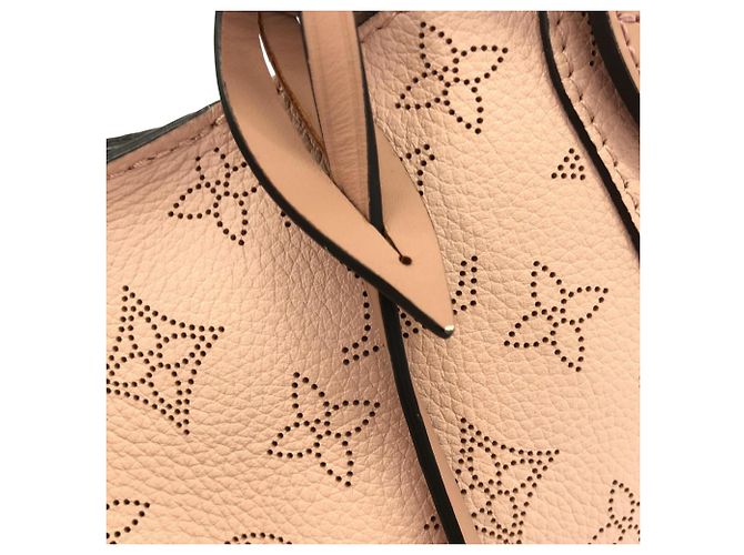Louis Vuitton Mahina Hina PM Handtasche - vista 4