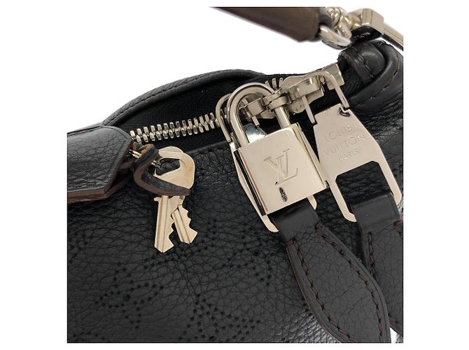 Borsa a tracolla Louis Vuitton Mahina Selene PM Nero - vista 3