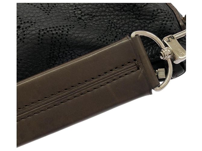 Borsa a tracolla Louis Vuitton Mahina Selene PM Nero - vista 6