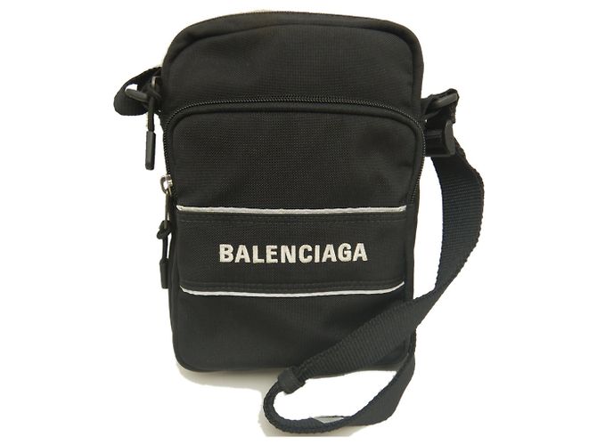 Borsa a tracolla Balenciaga Sport Messenger 638657 Nero - vista 2
