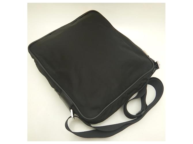 Borsa a tracolla Prada Viaggio V160 Nero - vista 3