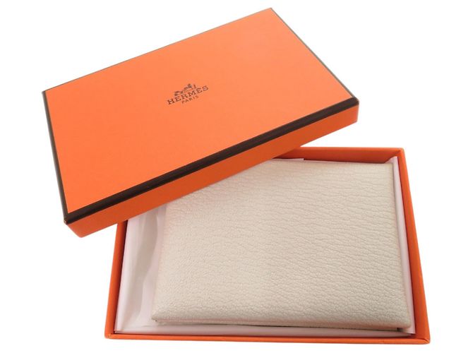 Hermès Tarjetero Hermes Calvi Duo Chevre Blanco - vista 2