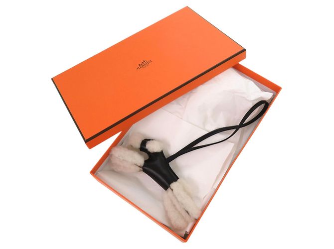 Hermès Charm per borsa Hermes Badie Mouton Agneau Milo in Nero - vista 2