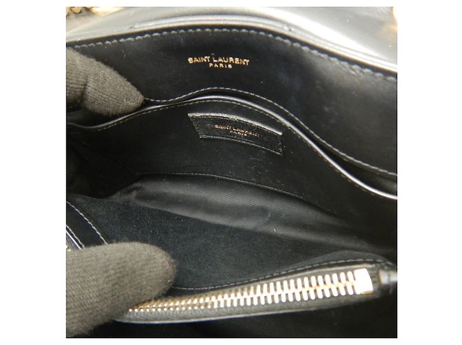 Borsa a tracolla Yves Saint Laurent Loulou Small Matelassé Nero - vista 18