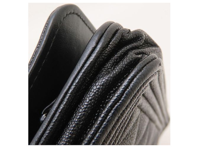 Borsa a tracolla Chanel Boy con catena Nero - vista 19