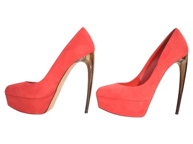 ALEXANDER MCQUEEN Plateau-Pumps mit Stiletto-Absatz aus Wildleder und Resin Coral Red EU 37 Rot - Ansicht 8