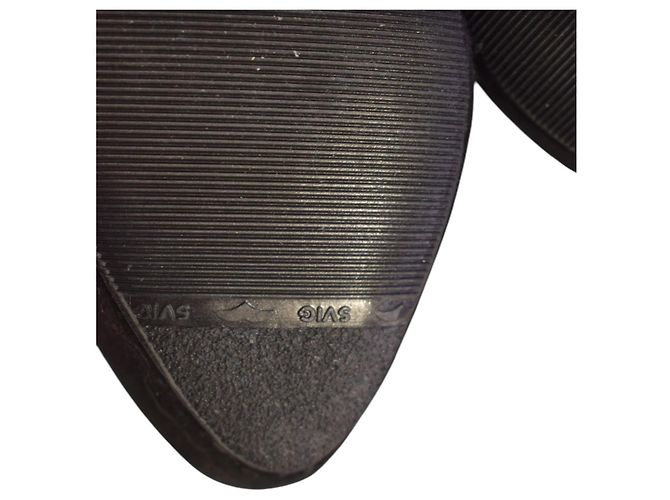 Décolleté platform con tacco a spillo in camoscio nero PRADA EU 37.5 Made in Italy - vista 13