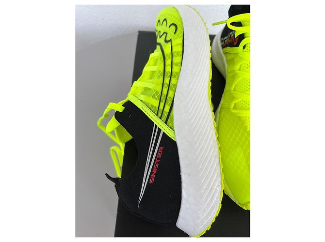 Autre Marque Scarpe da running Saucony Sinister da donna Nero Giallo - vista 10