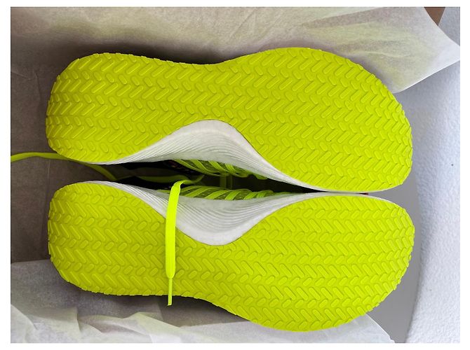 Autre Marque Scarpe da running Saucony Sinister da donna Nero Giallo - vista 12