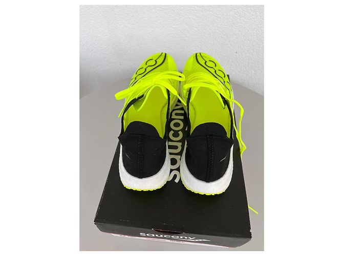 Autre Marque Scarpe da running Saucony Sinister da donna Nero Giallo - vista 3