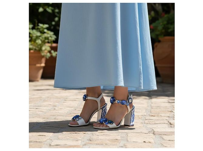 Sandalias DOLCE & GABBANA White Blue Majolica adornadas con cristales EU 36 Blanco Azul - vista 3