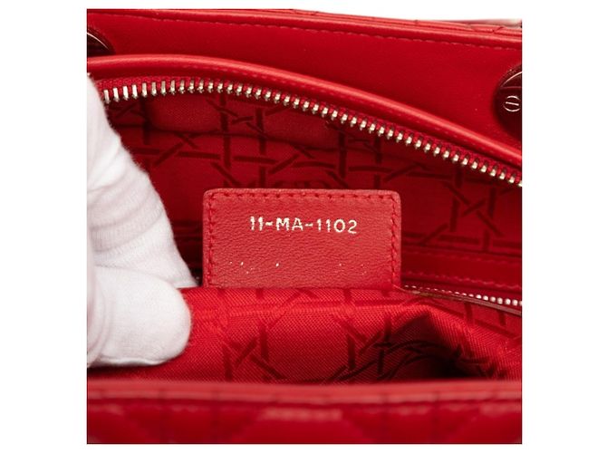 Borsa Christian Dior Lady Dior Cannage in pelle di agnello rossa - vista 6