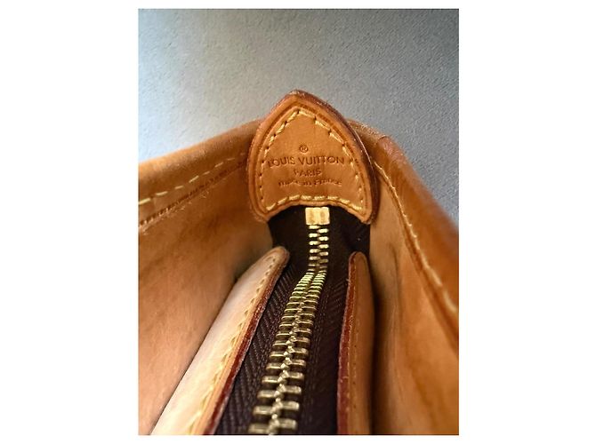 Louis Vuitton Borsa Boetie GM Bag Marrone Monogramma - vista 15