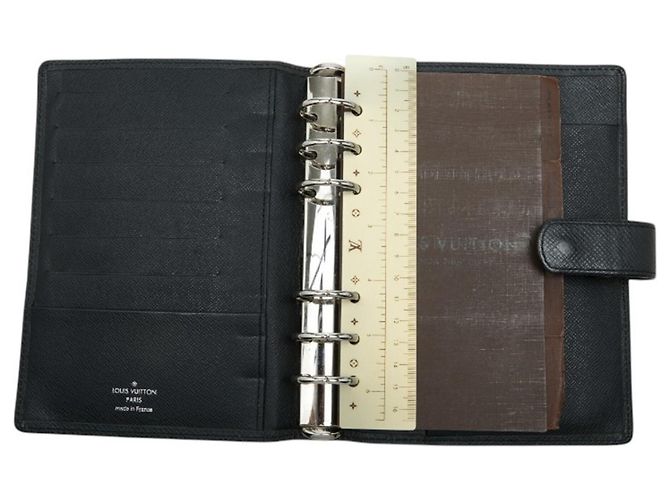 Louis Vuitton Taiga Agenda MM Notebook Cover Noir - vue 7
