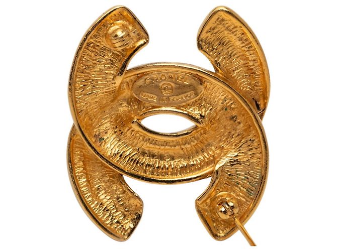 Spilla Chanel Vintage Matelassé placcata oro D'oro - vista 3