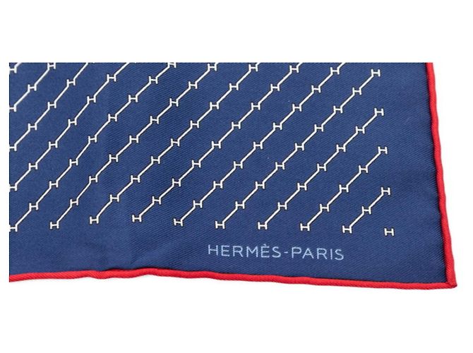 Hermès Foulard Hermes Carre 45 H Geometric Rosso Blu navy - vista 3