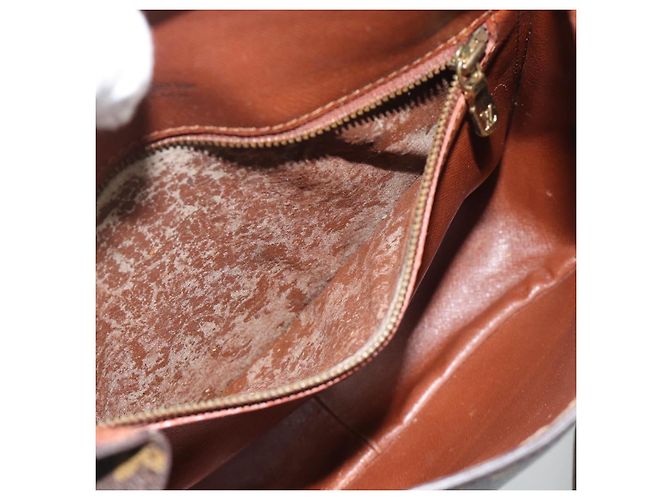 LOUIS VUITTON Monogram Saint Cloud GM Shoulder Bag M51242 LV Auth 193789 Monogramma - vista 11