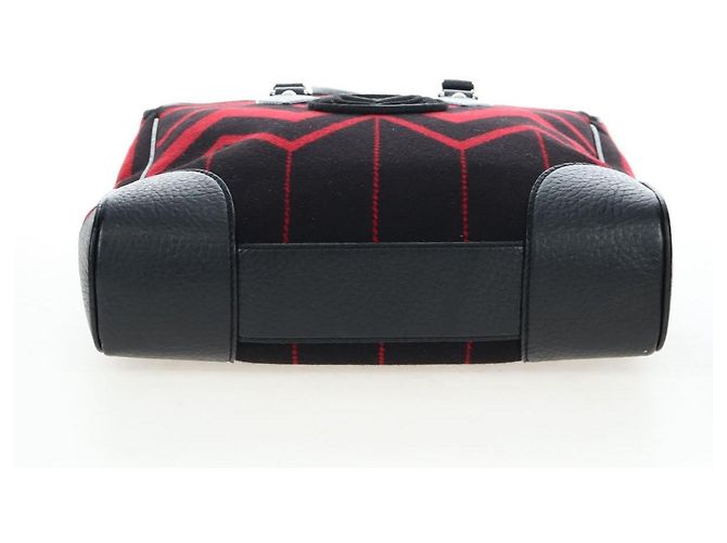 Borsa a mano LOUIS VUITTON Covervale in lana rossa M95241 LV Auth am12090SAV Rosso - vista 5