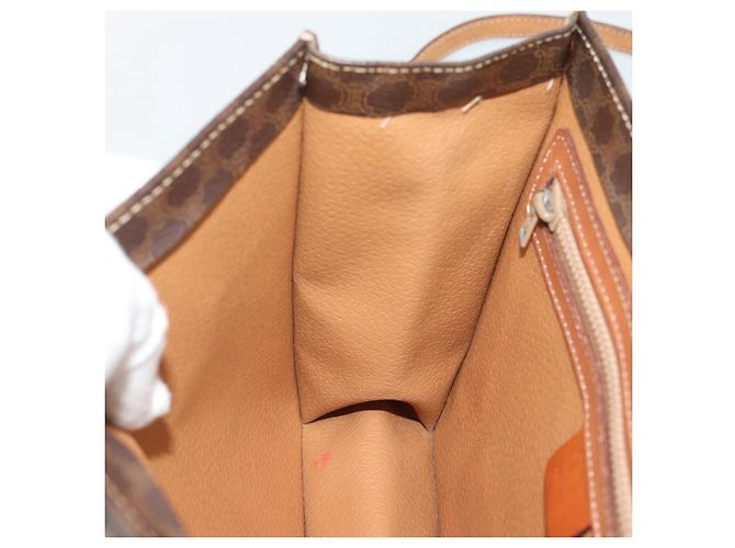 Céline Borsa a mano CELINE Macadam Canvas PVC Leather 2way Brown Gold Auth 195169 Marrone D'oro - vista 20