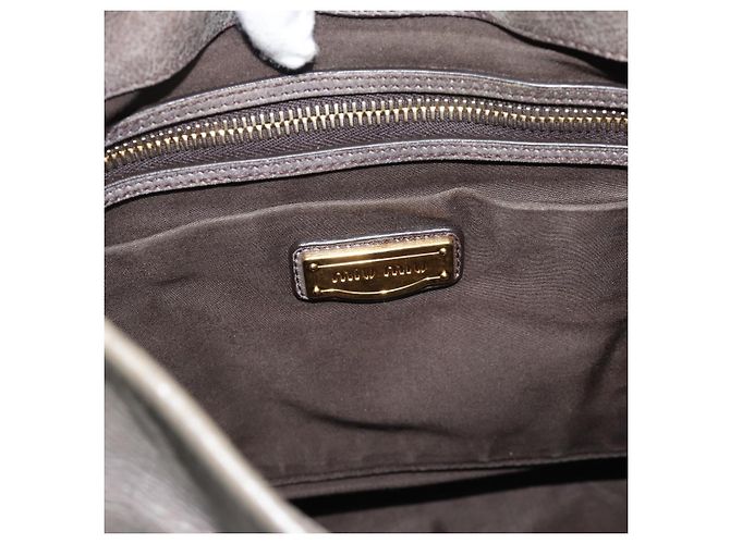 Borsa a tracolla Miu Miu Matelassé in pelle grigia e oro autentica 194661A Marrone D'oro - vista 17
