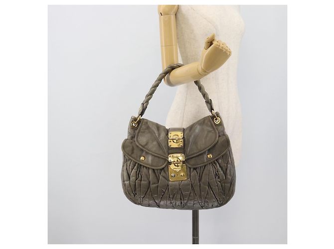 Borsa a tracolla Miu Miu Matelassé in pelle grigia e oro autentica 194661A Marrone D'oro - vista 22