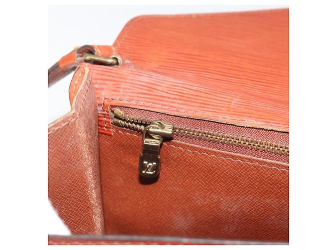 LOUIS VUITTON Epi Sellier Dragonne Clutch Bag Brown M52613 LV Auth BA14195 Marrone - vista 22