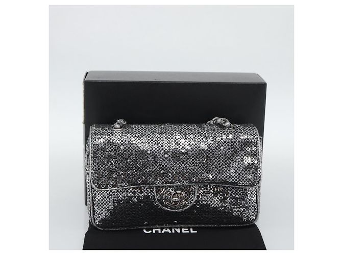 Borsa a tracolla CHANEL Matelasse 25 con catena e paillettes argento CC Auth BA14607SM - vista 12