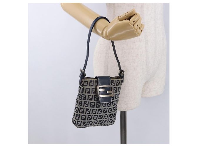 FENDI Pochette in tela Zucchino Mamma Baguette Navy Silver Auth 193893A Argento Blu navy - vista 23