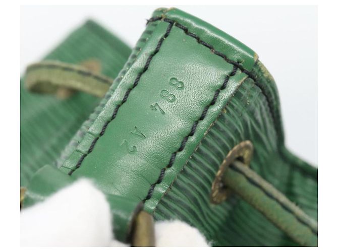 Borsa a tracolla LOUIS VUITTON Epi Petit Noe Green M44104 LV Auth ka5509 Verde - vista 12