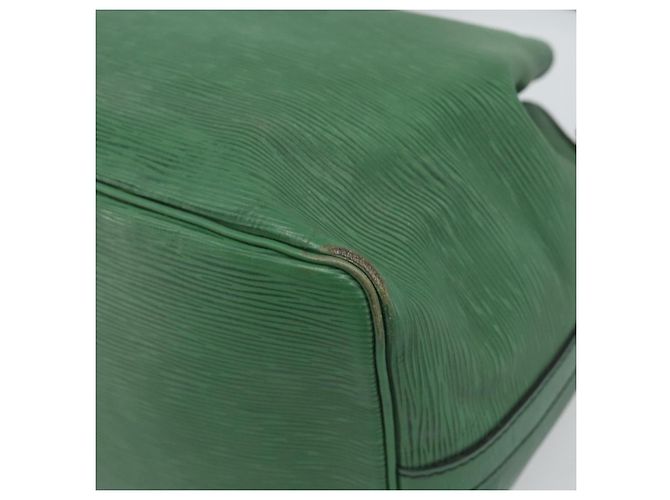 Borsa a tracolla LOUIS VUITTON Epi Petit Noe Green M44104 LV Auth ka5509 Verde - vista 15