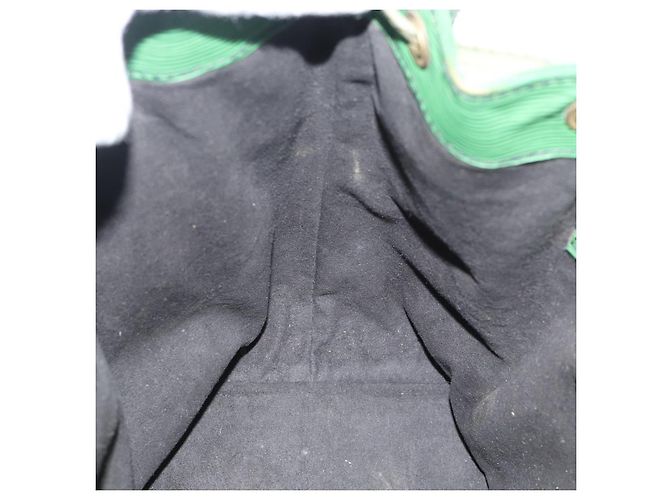 Borsa a tracolla LOUIS VUITTON Epi Petit Noe Green M44104 LV Auth ka5509 Verde - vista 18