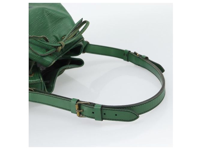 Borsa a tracolla LOUIS VUITTON Epi Petit Noe Green M44104 LV Auth ka5509 Verde - vista 7