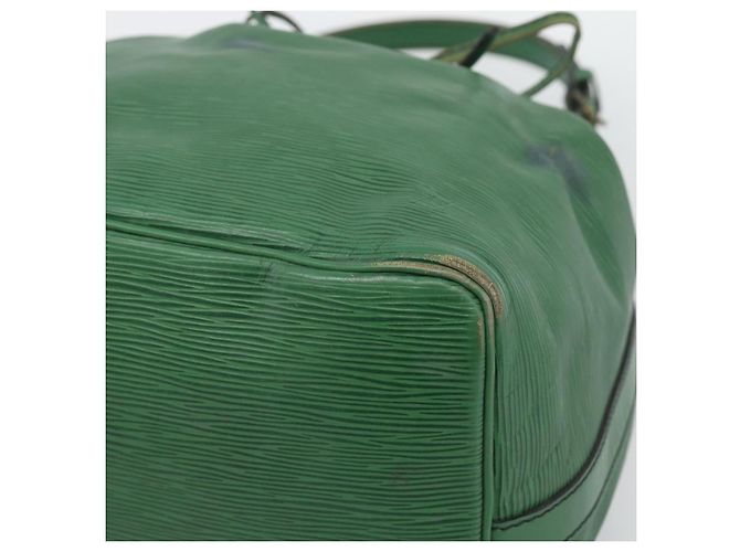 Borsa a tracolla LOUIS VUITTON Epi Petit Noe Green M44104 LV Auth ka5509 Verde - vista 9