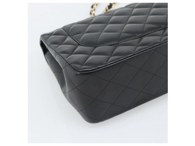 Borsa a tracolla CHANEL Matelasse 30 in pelle d'agnello con catena, oro e nero, CC Auth 194866SM D'oro - vista 16