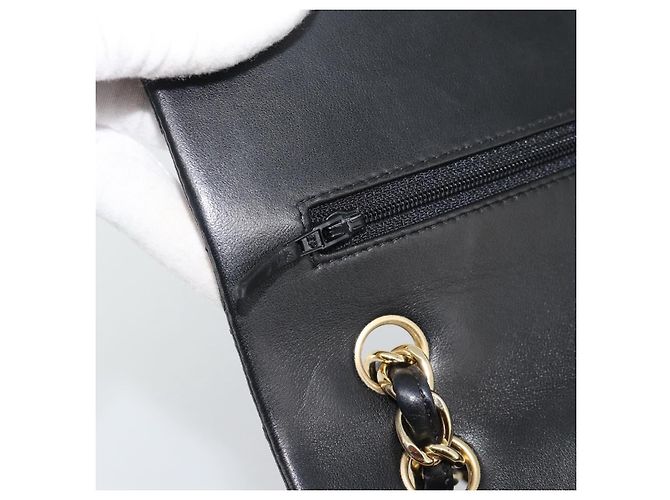 Borsa a tracolla CHANEL Matelasse 30 in pelle d'agnello con catena, oro e nero, CC Auth 194866SM D'oro - vista 24