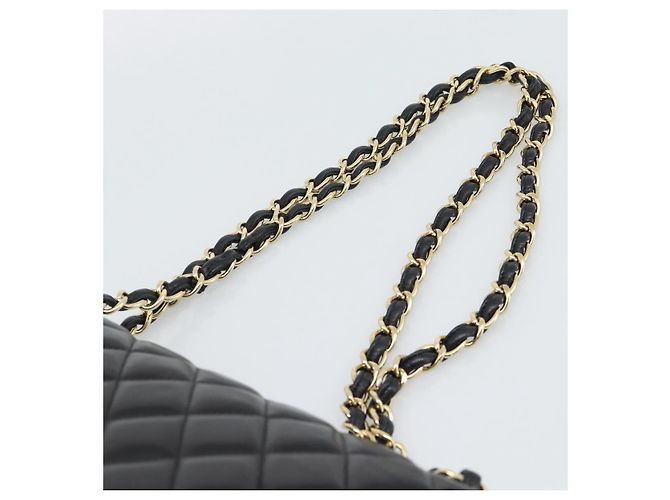Borsa a tracolla CHANEL Matelasse 30 in pelle d'agnello con catena, oro e nero, CC Auth 194866SM D'oro - vista 8