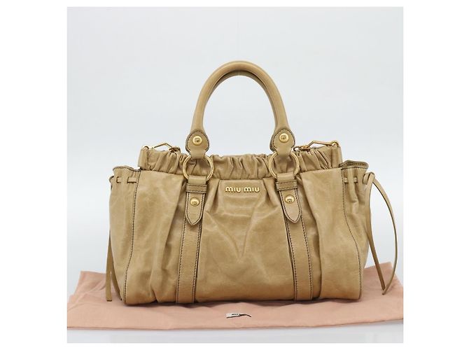 Borsa a mano Miu Miu in pelle 2way Beige Gold Auth 194762M D'oro - vista 12