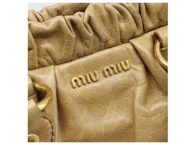 Borsa a mano Miu Miu in pelle 2way Beige Gold Auth 194762M D'oro - vista 19
