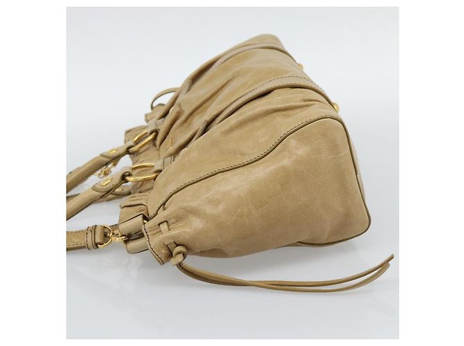 Borsa a mano Miu Miu in pelle 2way Beige Gold Auth 194762M D'oro - vista 3