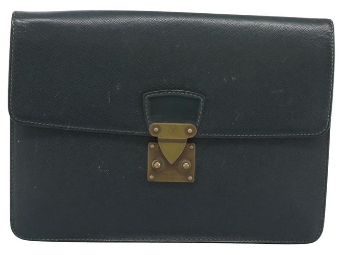 LOUIS VUITTON Taiga Pochette Kourad Clutch Bag Epicea M30194 LV Auth BA14197 - vista 13