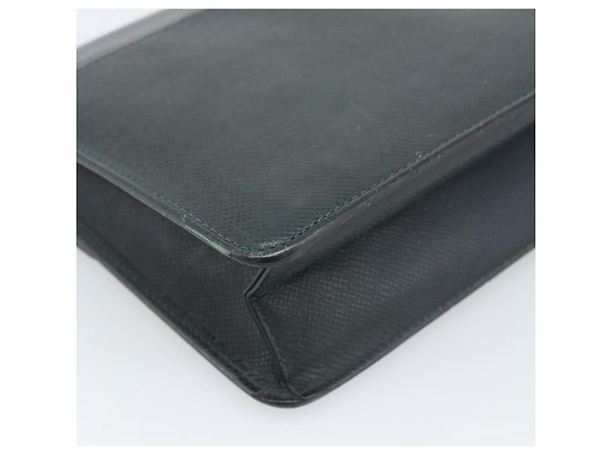 LOUIS VUITTON Taiga Pochette Kourad Clutch Bag Epicea M30194 LV Auth BA14197 - vista 16