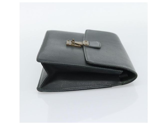 LOUIS VUITTON Taiga Pochette Kourad Clutch Bag Epicea M30194 LV Auth BA14197 - vista 4