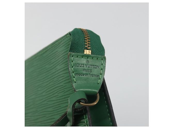 LOUIS VUITTON Epi Pochette Accessoires Accessory Pouch Green M52984 Auth BA14192 Verde - vista 17